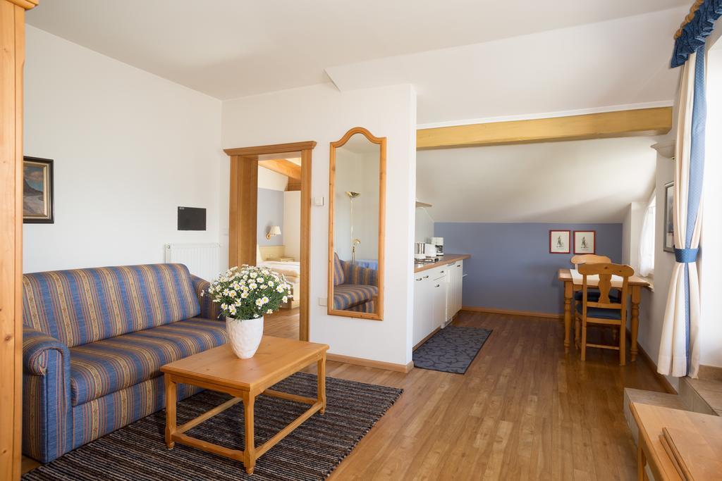 Residence Volkmar Postal / Burgstall Екстериор снимка